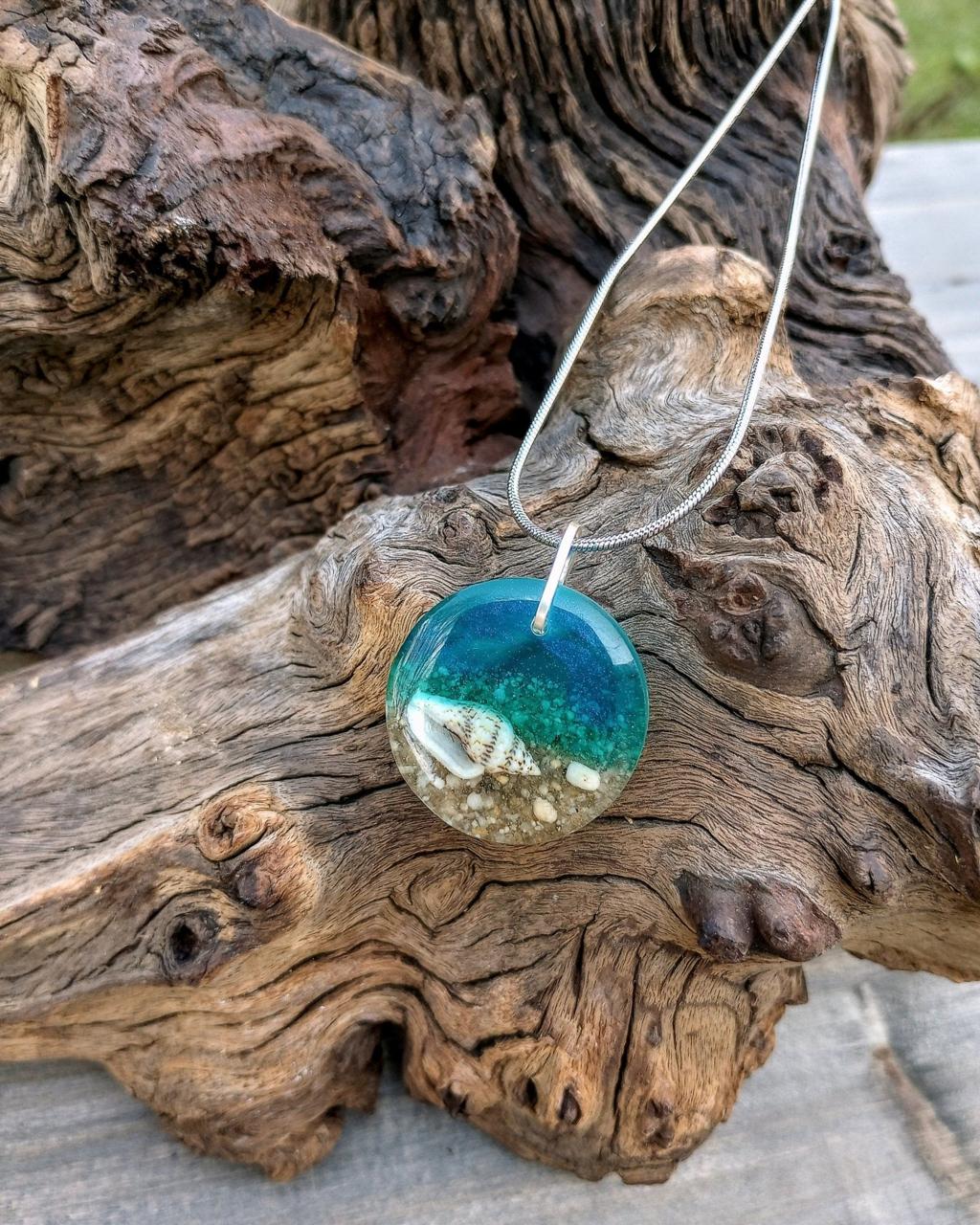 Why Sea Glass Necklaces Feel So Unique and Meaningful | Sugar Shine