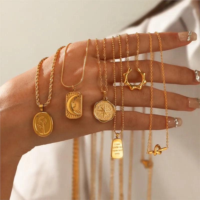 Why Pendant Necklaces Never Go Out of Style | Sugar Shine
