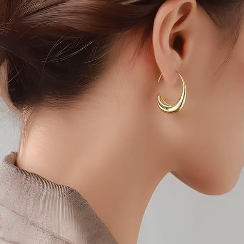 5pcs Gold Bangle Cuff Bracelets Oval Hoop Earrings for Women Teardrop Hoop Earrings Bracelets Set for Women Jewelry Gift