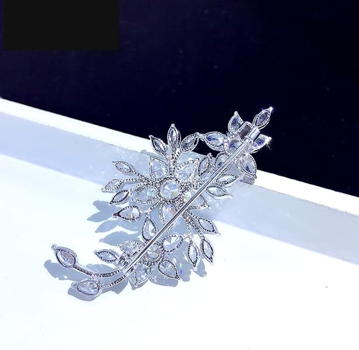 Flower Brooch for Women Rhinestone Flower Brooch Pins Floral Brooches Jewelry Gift for Mom Wife