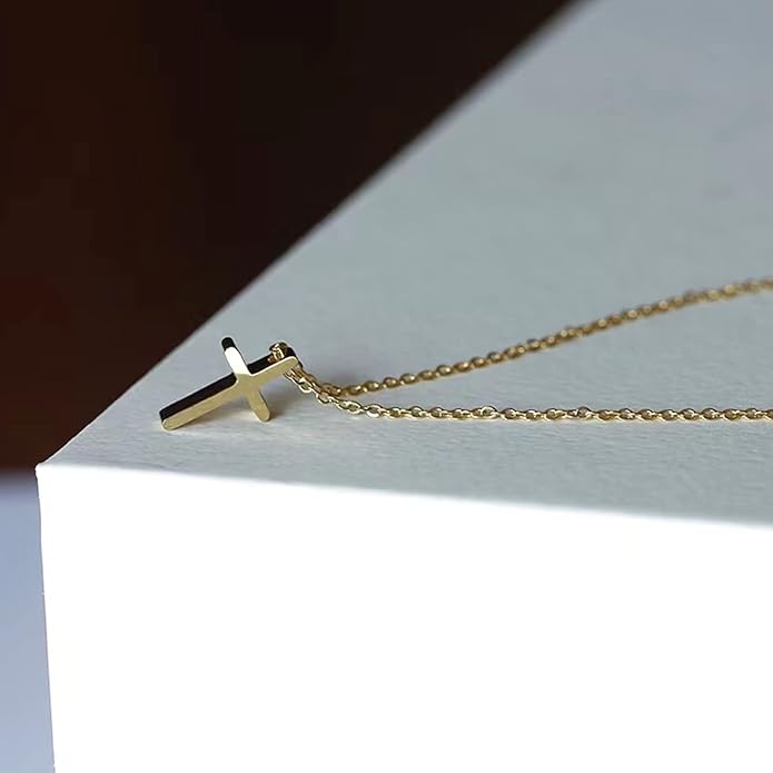 Zeffy Cross Necklace for Women, 18k Gold/Silver Plated Tiny Cross Pendant Necklace Simple Layered Cross Necklaces Gold Jewelry for Women