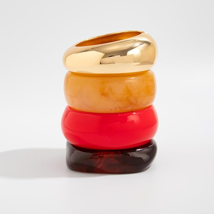 ALEXTINA Vintage Resin Bangle Set for Women – 4PCS Chunky Gold Acrylic Cuff Stack, Red Black Caramel Mix, Bold Summer Statement Bracelets Gift