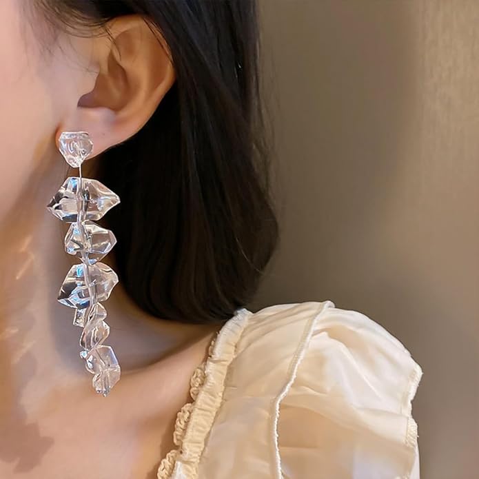 Long Clear Geometric Dangle Earrings for Women Fashion Transparent Irregular Crystal Ice Bar Drop Statement Earring Unique Bold Acrylic Hanging Jewelry