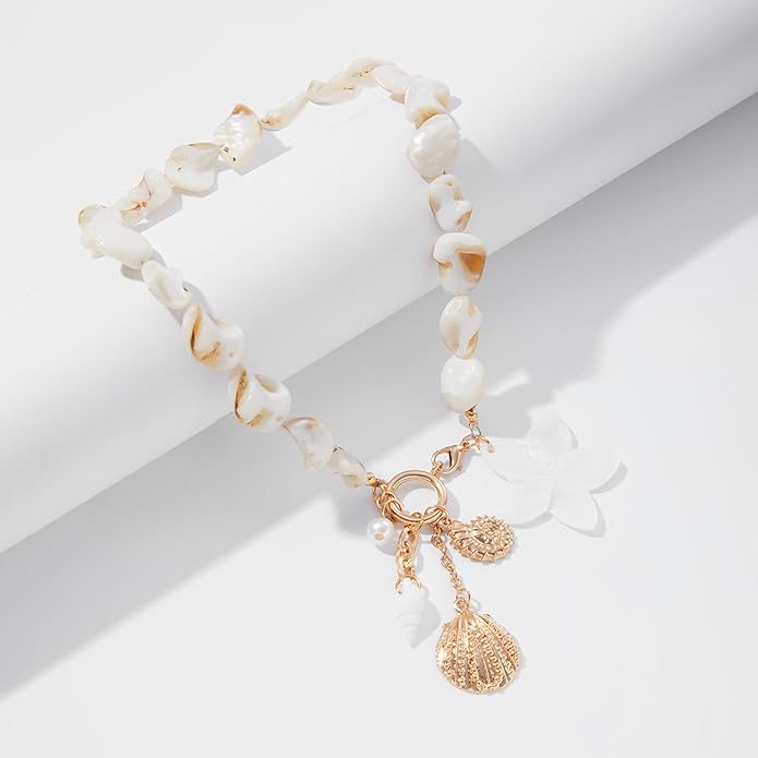 Gold Sea Shell Necklace Layered Charm Necklace for Women Boho Summer Seashell Beach Starfish Necklaces 14k Pearl Chain Surfer Jewelry Beach Vacation Essentials