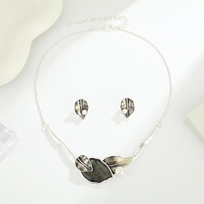 Chunky Statement Jewelry Set Blue Ocean Seashell Choker Necklaces Earrings Set for Women Pearl Bib Collar Necklaces for Party Prom Pageant Summer Fashion Jewelry Unique Birthday Gift
