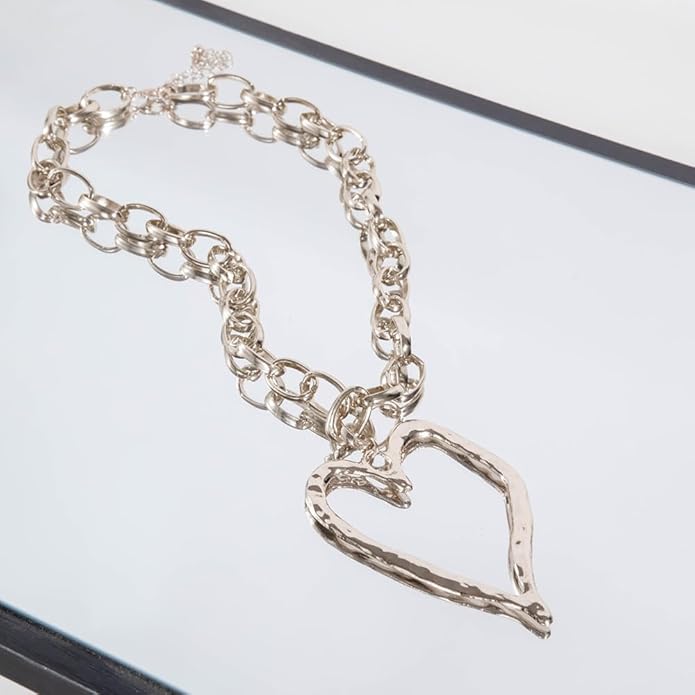 Y2k Large Heart Necklaces for Women Chunky Big Heart Pendant Necklace Exaggerated Layered Love Pearl Choker Necklace Set Dainty Statement Jewelry Gift