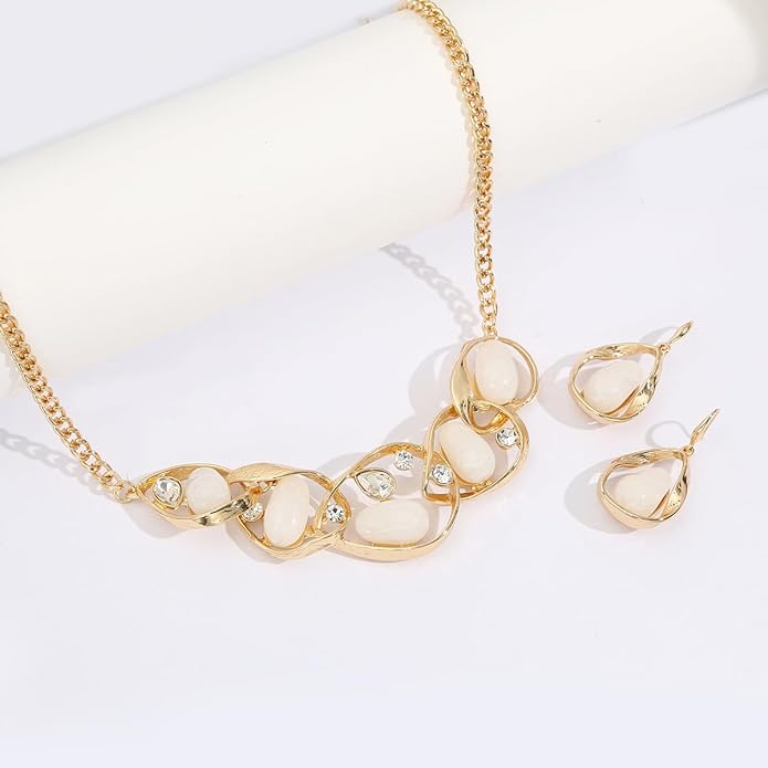 Chunky Statement Jewelry Set Blue Ocean Seashell Choker Necklaces Earrings Set for Women Pearl Bib Collar Necklaces for Party Prom Pageant Summer Fashion Jewelry Unique Birthday Gift