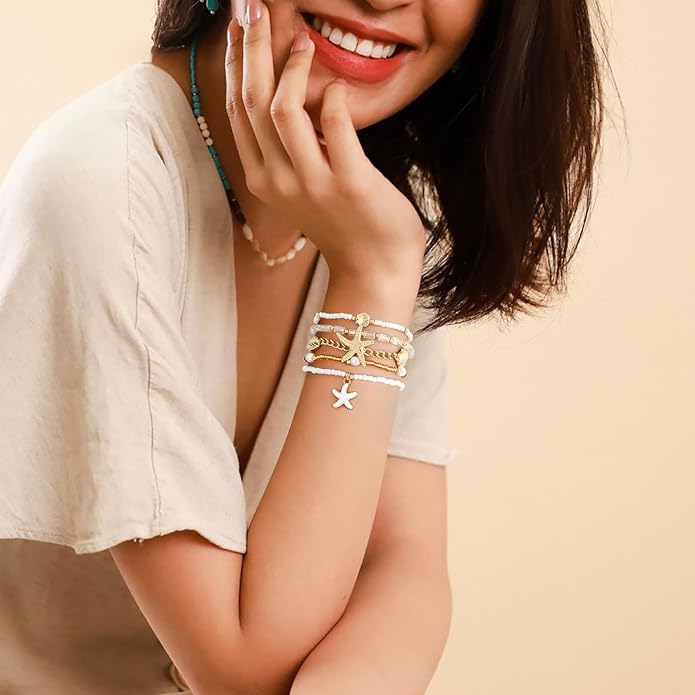 Shell Bracelet Seashell Boho Beaded Stretch Bracelets for Women Summer Beach Bracelets Starfish Charm Bracelet Stackable Gold Plated Bracelets Set for Women