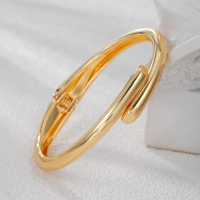 Chunky Gold/Silver Gold Cuff Bangle Bracelets for Women Trendy Hinged Cuff Open Wide Chunky Gold Bracelet Minimalist Bangle Jewelry Gift
