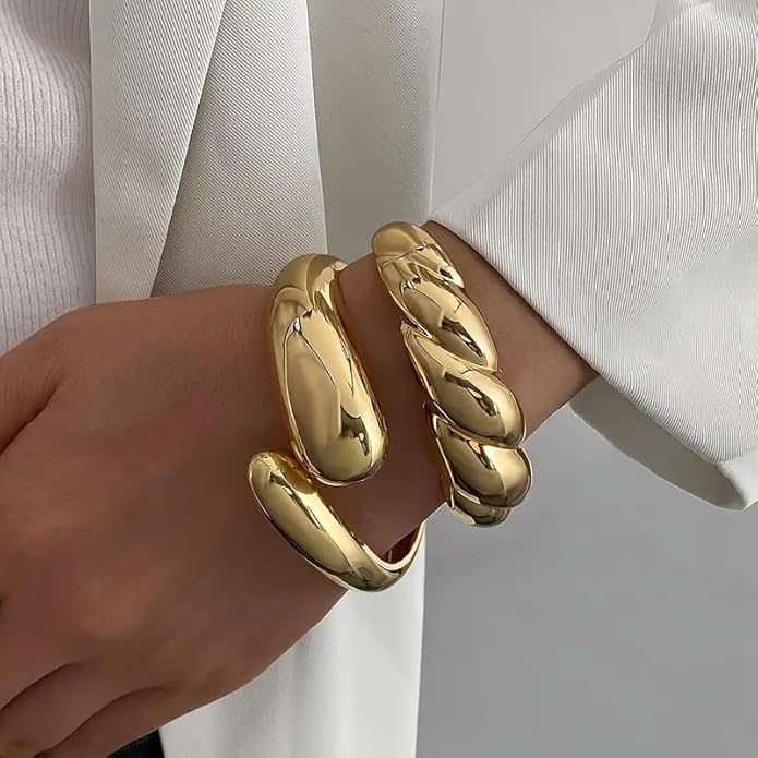 SAMOCO 3Pcs Chunky Gold Bangle Bracelets for Women Trendy Wide Wrist Cuff Bracelets Stack Statement Bangle Fashion Gifts