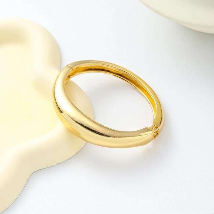 2pcs Gold Bangle Bracelets for Women, Trendy Hinged Cuff Open Wide Chunky Gold Bracelet Stack Arm Cuff Jewelry for Women