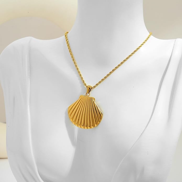 WOWORAMA Gold Necklace for Women Boho Spiral Conch Shell Necklace Starfish Necklace Vintage Ocean Sea Shell Choker Pendant Necklace Adjustable Summer Beach Jewelry