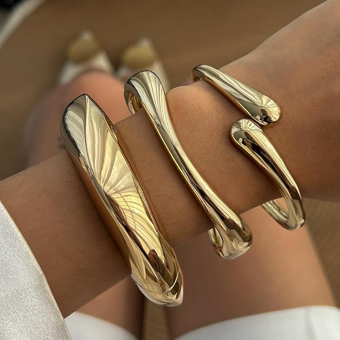 2/3/6pcs Chunky Gold Bangle Cuff Bracelets for Women, Dainty 14K Gold Plated Stackable Bangles Bracelet Set Jewelry Gift
