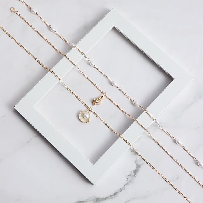 Gold Sea Shell Necklace Layered Charm Necklace for Women Boho Summer Seashell Beach Starfish Necklaces 14k Pearl Chain Surfer Jewelry Beach Vacation Essentials