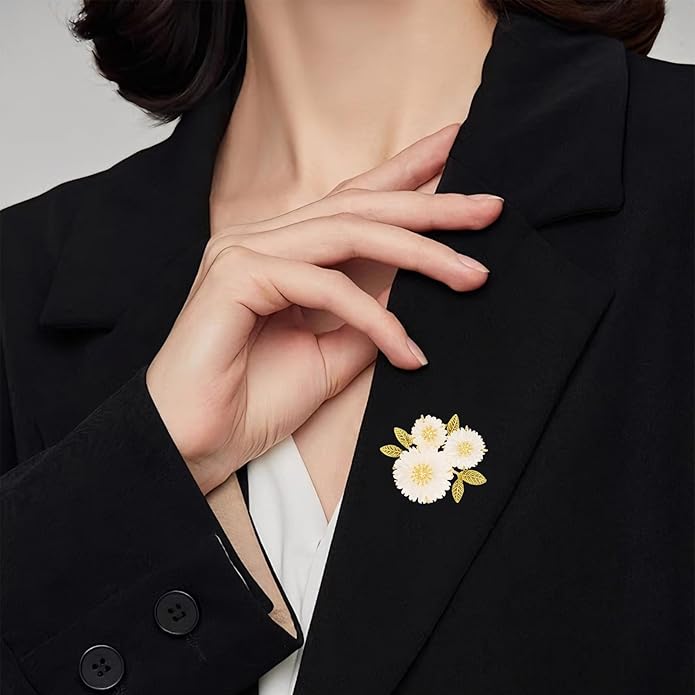 Flower Floral Brooch Pin Pearl Rhinestone Crystal Brooches Pins Scarf Brooch Clip Christmas Lapel Pin Dress Accessories for Women