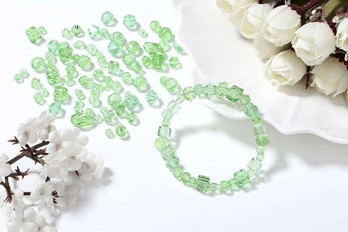 LAIDANLA 800PCS Glass Beads Green Color Crystal Beads Assorted Crystal Beads with Container Box for DIY Necklace Bracelet Earring Jewelry Making
