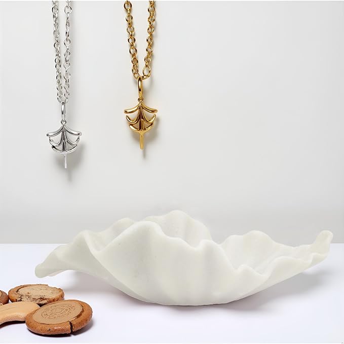 Off-white Smal Decorative Bowl - Image 6