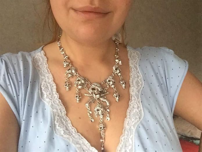 Jewelry Fashion Multi-Level Pirate Skull Tassel Charm Necklace Collar Bib for Women Horror Necklace Punk