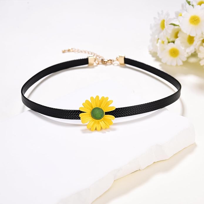 Yonhon Black Choker Necklace for Women,Gold/Siver Tone Choker Necklace with Elegant Pendantant