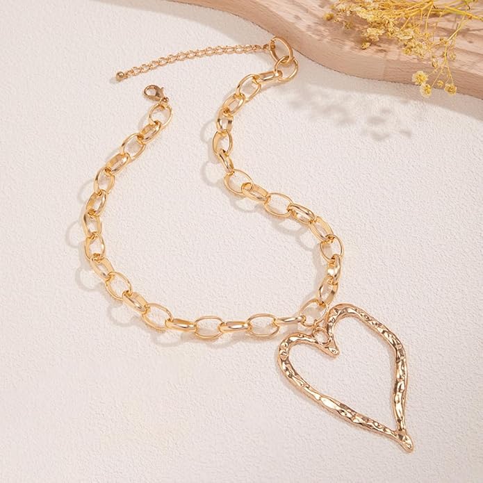 Y2k Large Heart Necklaces for Women Chunky Big Heart Pendant Necklace Exaggerated Layered Love Pearl Choker Necklace Set Dainty Statement Jewelry Gift