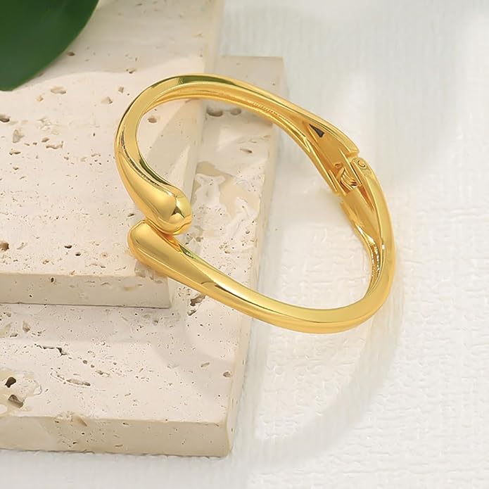 Gold Bracelets for Women Trendy Adjustable Gold Plated Cuff Bangle Bracelets Bold and Beautiful Wide Chunky Gold Bracelet Minimalist Bangle Jewelry for Women
