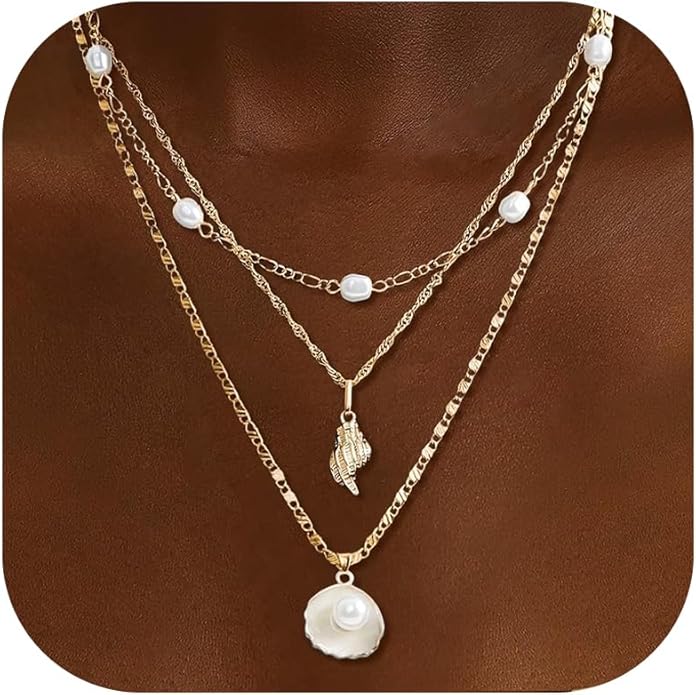 Gold Sea Shell Necklace Layered Charm Necklace for Women Boho Summer Seashell Beach Starfish Necklaces 14k Pearl Chain Surfer Jewelry Beach Vacation Essentials