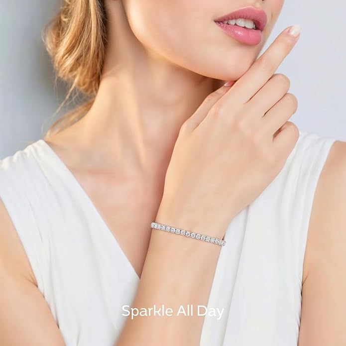 LOVE&LOVE Moissanite Tennis Bracelet for Women, Adjustable 18K Gold Plated 925 Sterling Silver Bracelet, 3/4mm D VVS1 Round Cut, Luxury Jewelry Gift for Wife Mom Girlfriend Birthday Anniversary