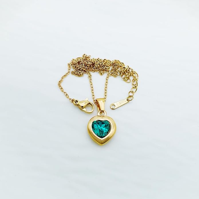 Cute Gold Heart Necklace for Women,18k Gold Plated Cubic Zirconia Charm Necklaces,Stainless Steel Women's Heart Stone Pendant Necklace for Women,16-18 Inches Adjustable Chain,Trendy Jewelry Gifts