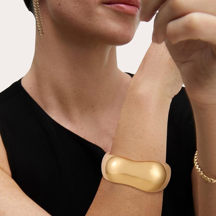 HZMAN Chunky Gold Cuff Bracelets for Women Thick Wide Bangle Bracelet Hammered Open Hinge Wrist Cuff Bracelet Jewelry Gift