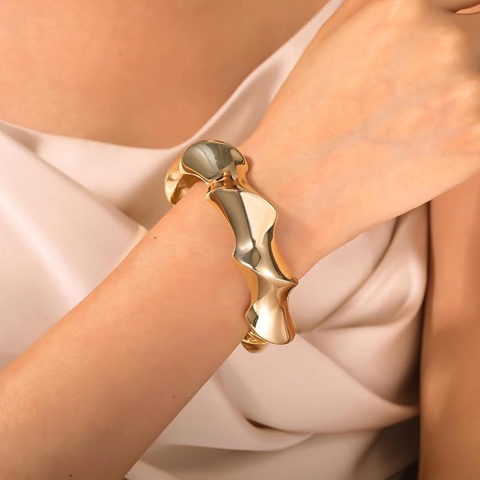 Chunky Gold/Silver Gold Cuff Bangle Bracelets for Women Trendy Hinged Cuff Open Wide Chunky Gold Bracelet Minimalist Bangle Jewelry Gift
