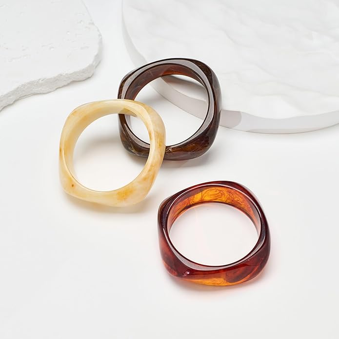 LILIE&WHITE Colorful Acrylic Bangle Bracelets For Women Resin Bangles Chic Vintage Gold Bracelet Chunky Bracelets Jewelry Gift