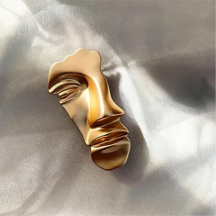 Vintage Minimalist Metal Face Mask Brooch Pin, Gold, Abstract Figure Design, Decorative Fashion Accessory for Men Women