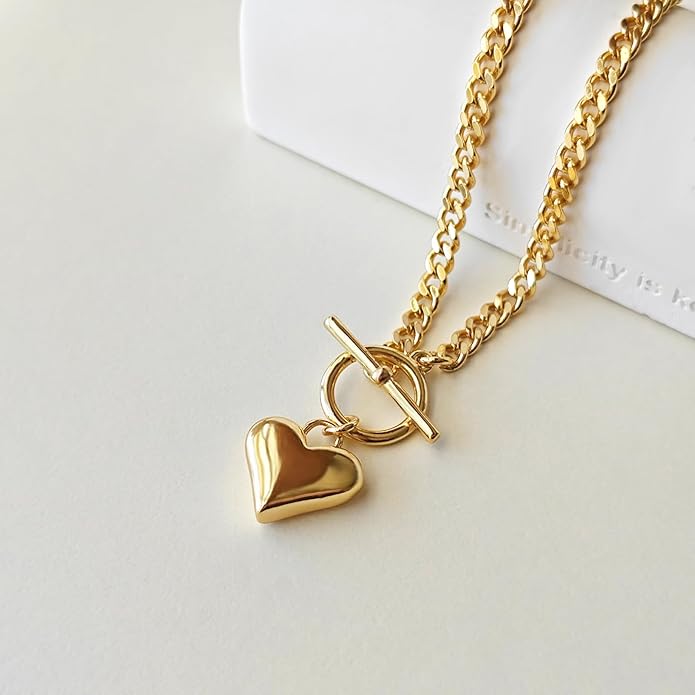 Cute Heart Necklace for Women Gold/Silver Plated Heart Pendant Choker Necklaces Tendy Love Heart Chain Necklace Dainty Gold/Silver Necklace Jewelry Gifts for Women