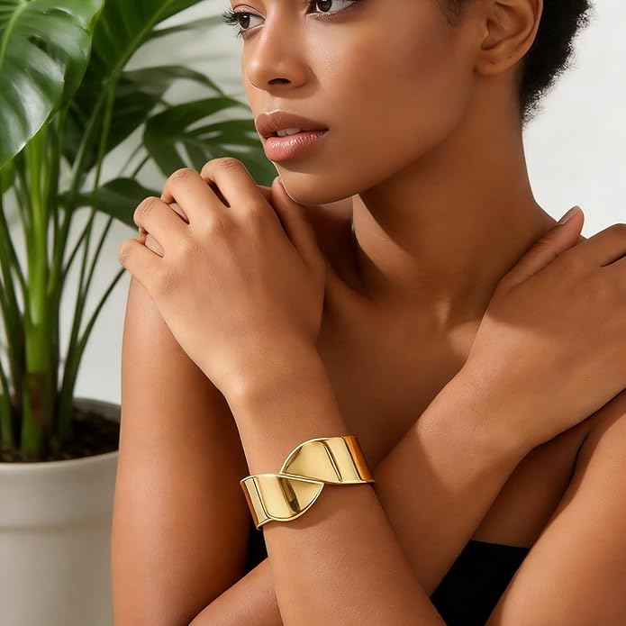 hotoo Chunky Wide Bangle Bracelets For Women Open Gold Bangle Statement Cuff Stainless Steel Stackable Bracelets Thick Jewelry For Christmas Birthday Trendy Gifts