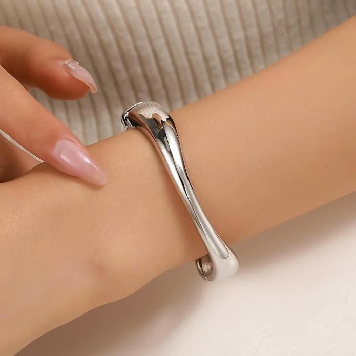 Chunky Gold/Silver Gold Cuff Bangle Bracelets for Women Trendy Hinged Cuff Open Wide Chunky Gold Bracelet Minimalist Bangle Jewelry Gift