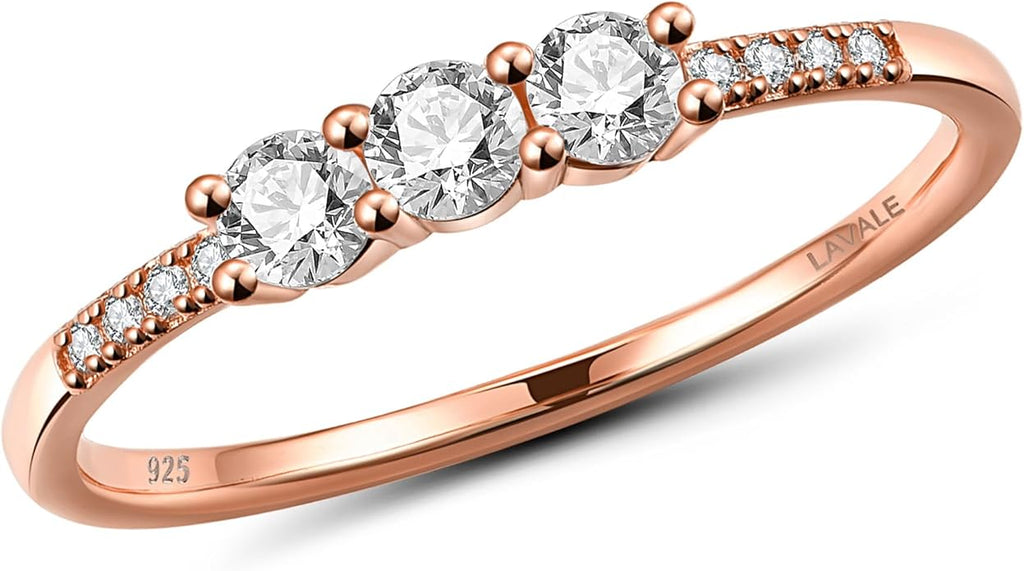 LAVALE Round Cut Moissanite Wedding Band for Women, Brilliant D Color VVS1 Clarity Classic Lab Created Diamond Solitaire Ring 18K White Yellow Rose Gold Vermeil 4 Claw Knife Edge Moissanite Rings