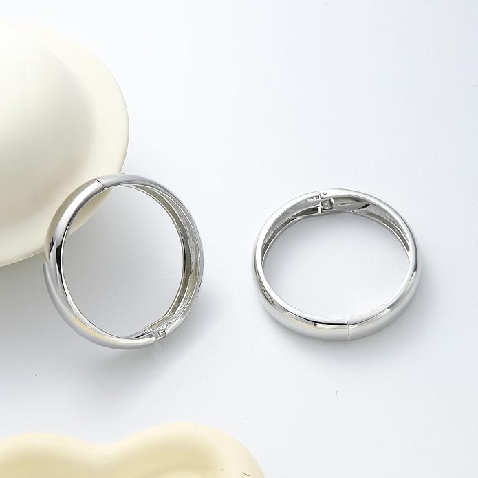 2pcs Gold Bangle Bracelets for Women, Trendy Hinged Cuff Open Wide Chunky Gold Bracelet Stack Arm Cuff Jewelry for Women