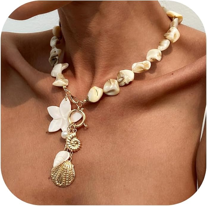 Gold Sea Shell Necklace Layered Charm Necklace for Women Boho Summer Seashell Beach Starfish Necklaces 14k Pearl Chain Surfer Jewelry Beach Vacation Essentials