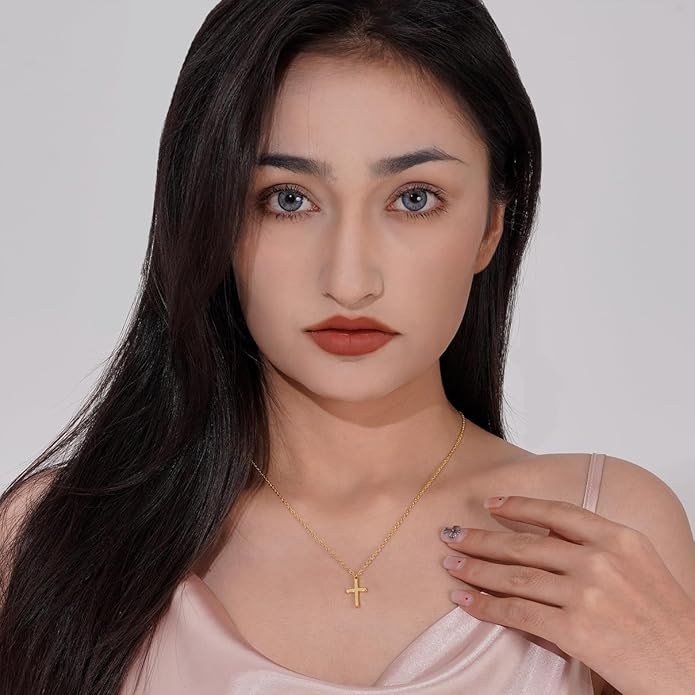 Layered Gold Necklaces for Women, Stackable 14K Gold Plated Necklace, Dainty Cross/Circle/Heart Pendant layered Necklace, Adjustable Dainty Gold/Silver Necklace Jewelry Set for Women