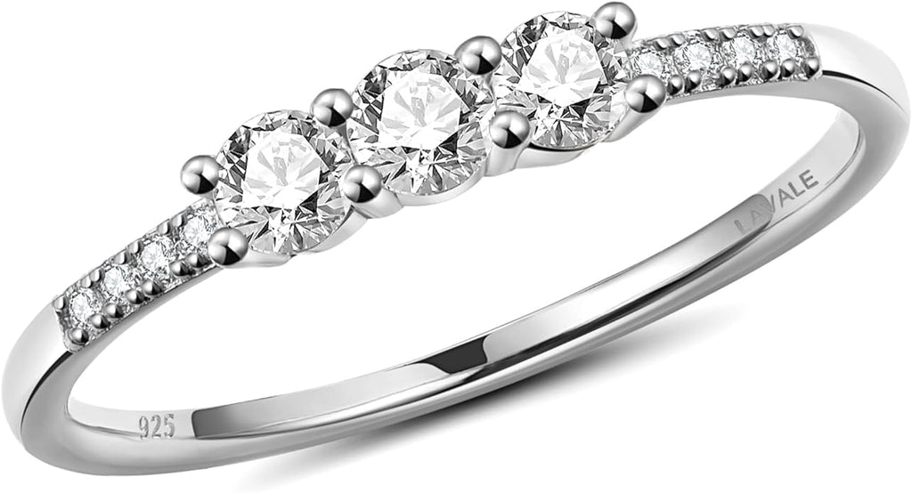 LAVALE Round Cut Moissanite Wedding Band for Women, Brilliant D Color VVS1 Clarity Classic Lab Created Diamond Solitaire Ring 18K White Yellow Rose Gold Vermeil 4 Claw Knife Edge Moissanite Rings
