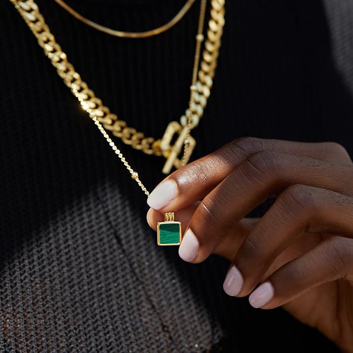 Dainty Layered Choker Necklace 18k gold Plated Y Pendant Commemorative coin Necklace Multilayer Bar Disc Necklace Adjustable Layering Choker Necklaces fashion jewelry for Women Girls