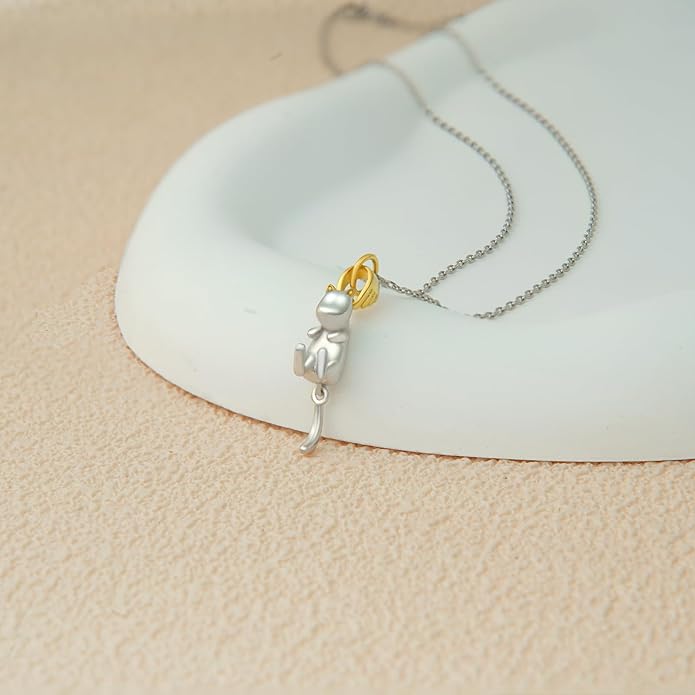 Animal Necklace Cat/Fox/Otter/Sloth/Cow/Highland Cow/Koala Necklace Cute Animal Jewelry Gifts for Women