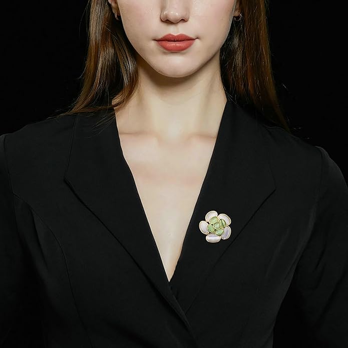 Flower Brooch for Women Rhinestone Flower Brooch Pins Floral Brooches Jewelry Gift for Mom Wife