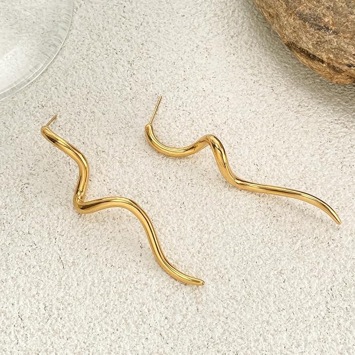 18K gold-plated women's earrings with fashionable wavy spiral shape made of stainless steel material, suitable for daily wear at gatherings
