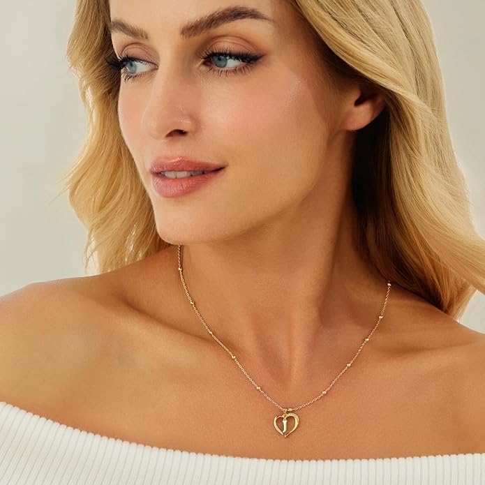 Cicy Bell Womens Heart Initial Necklace for Women 18k Gold Plated Shell Personalized Letter Pendant Necklace 17.7'' with 2'' Extender