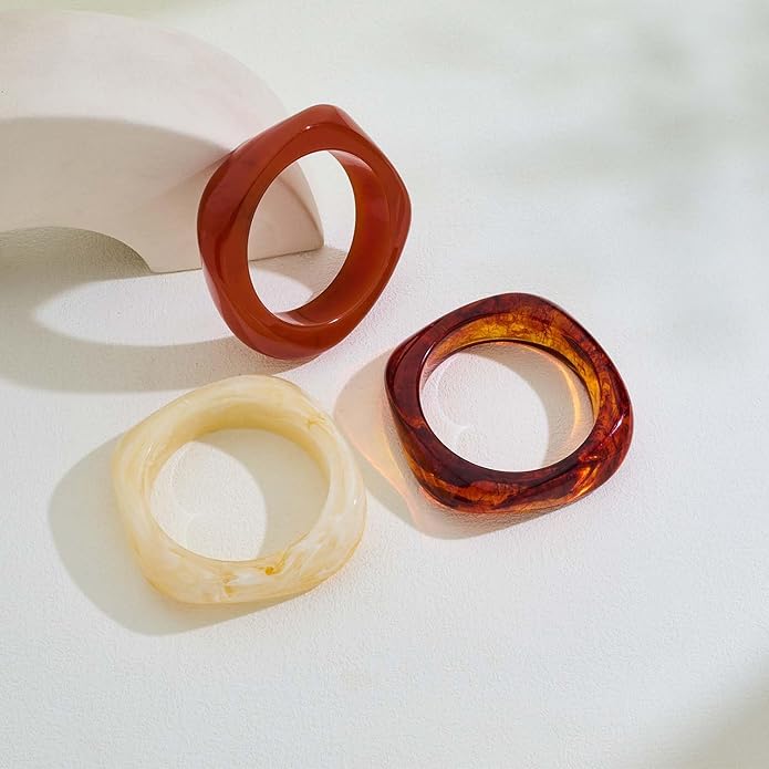 LILIE&WHITE Colorful Acrylic Bangle Bracelets For Women Resin Bangles Chic Vintage Gold Bracelet Chunky Bracelets Jewelry Gift