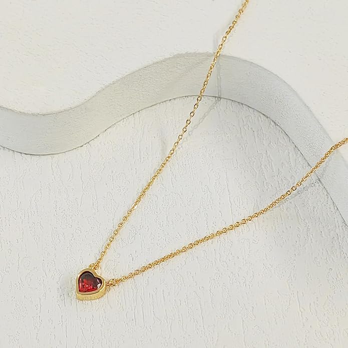 Zeffy Dainty Gold Heart Necklace for Women Trendy 14K Gold/Silver Plate Cute Heart Pendant Choker Necklaces Gold Love Heart Chain Necklace for Women Dainty Gold Jewelry Gifts for Women