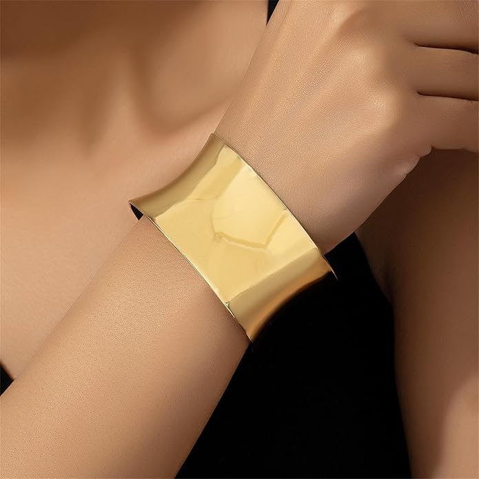 16Pcs Gold Bangle Bracelets for Women - Multi Layer Stackable Textured Bracelets Boho Jewelrys Set.