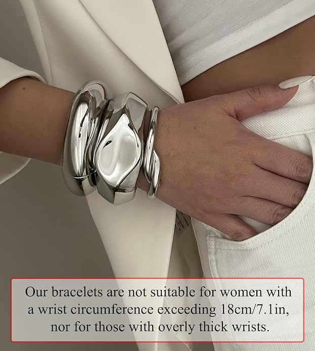 SAMOCO 3Pcs Chunky Gold Bangle Bracelets for Women Trendy Wide Wrist Cuff Bracelets Stack Statement Bangle Fashion Gifts