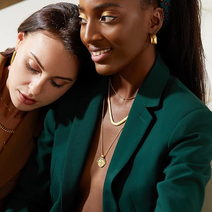 Dainty Layered Choker Necklace 18k gold Plated Y Pendant Commemorative coin Necklace Multilayer Bar Disc Necklace Adjustable Layering Choker Necklaces fashion jewelry for Women Girls